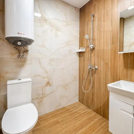1br Golden Urban Nest With Parking Apartment *